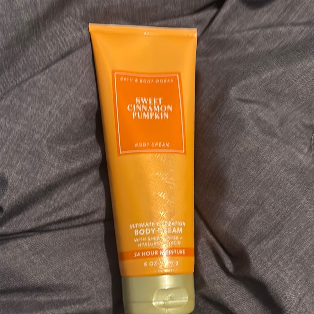 Bath & Body Works Sweet Cinnamon Pumpkin Body Cream